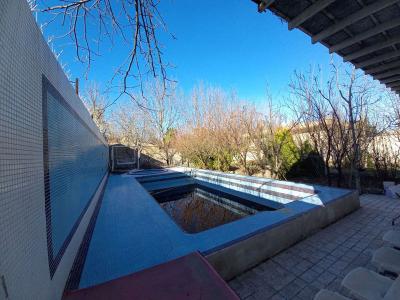 1200 متر باغ ویلا با بنای قدیمی شهریار