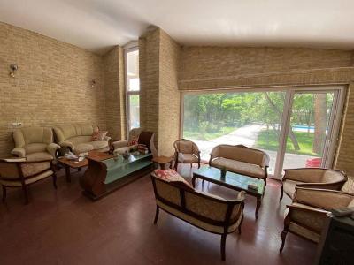 2300 متر باغ ویلای قدیمی با لوکیشن عالی