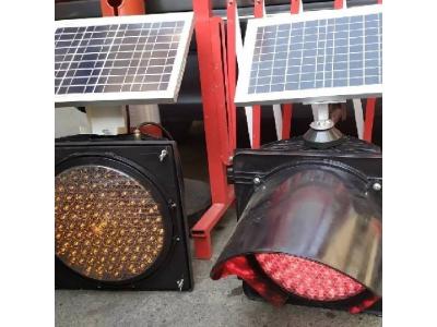 فروش چراغ راهنمایی خورشیدی و برقی