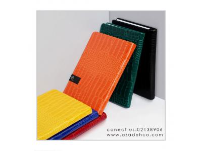 شرکت آزاده-تولید کننده  انواع سررسید 1402و تقویم رومیزی 1402و هدایای تبلیغاتی