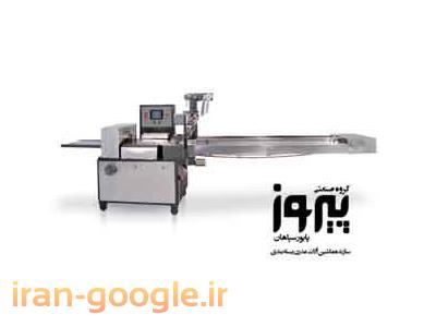 دستگاه بسته بندی ست رستورانی پیروزپک؛ راهکاری حرفه‌ای برای بسته‌بندی بهداشتی، سریع و شکیل پک‌های تک‌نفره غذا