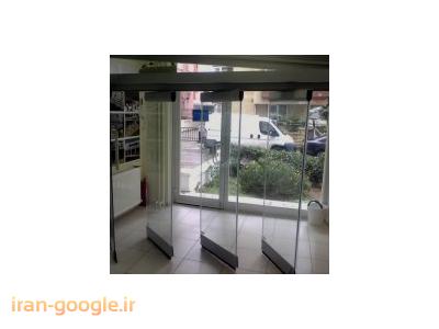 شیشه بالکن سهند احساس برد کافی نیست ان را لمس کنید 