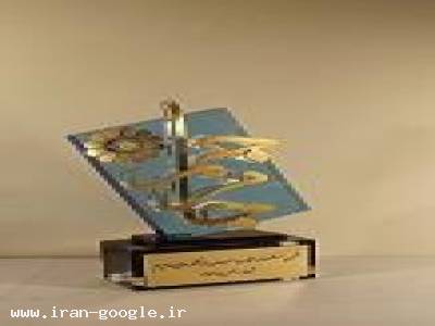 تندیس -ساخت تندیس-بج سینه-ساخت بج-پلاک-پلاک سازی-پلاک صنعتی-ساخت پلاک-مدال-لوح تقدیر 