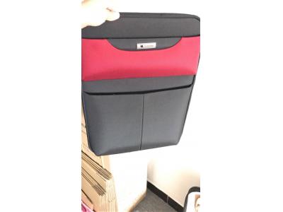 چمدان مسافرتى