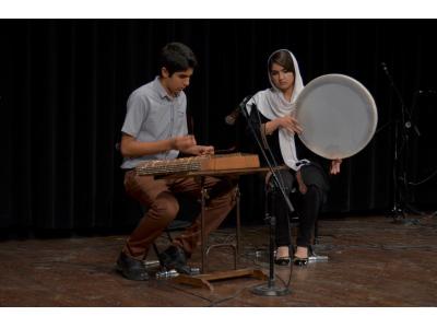 آموزش آکادمیک عود-آموزشگاه موسیقی  در محدوده تهرانپارس آموزش تخصصی تار و سه تار 