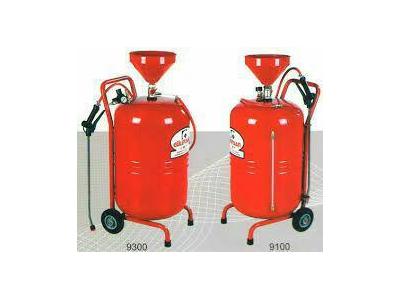 تولید و فروش تجهیزات صنعتی نظافتی کارواش ها، قالیشویی ها و بیمارستان ها 