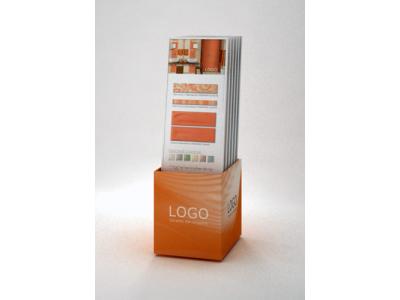 آوید تولید کننده انواع استند و تجهیزات نمایش محصول