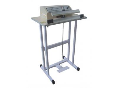 دستگاه دوخت پدالی