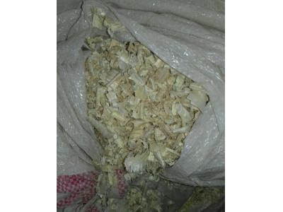 ایران پوشال خاک اره