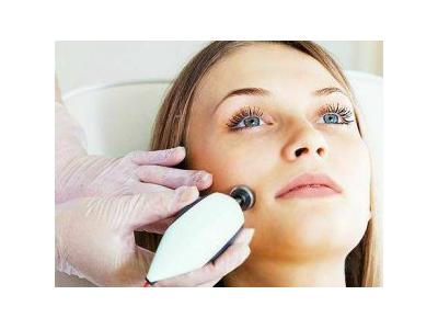 مرکز تخصصی لیزر  در محدوده شرق تهران 