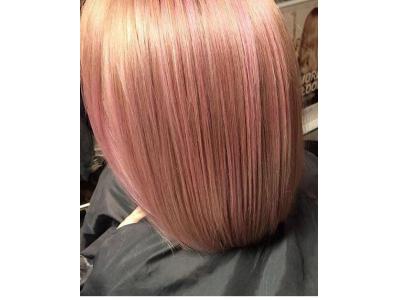 خدمات تخصصی عروس و  ناخن در سالن زیبایی پاراگون